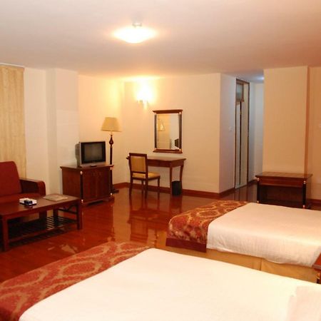 Churchill Addis Ababa Hotel Luaran gambar