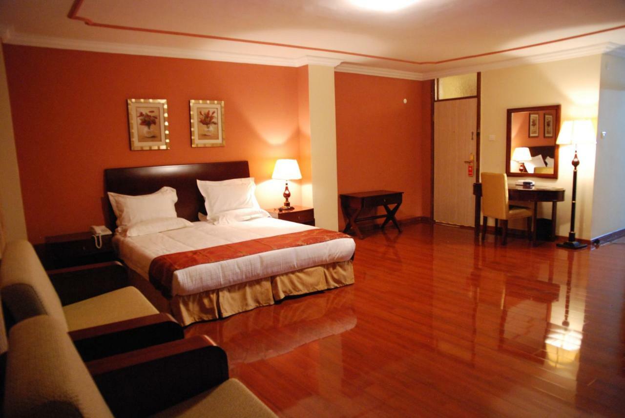 Churchill Addis Ababa Hotel Luaran gambar